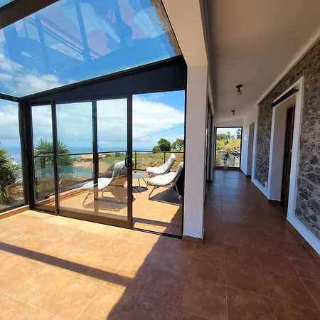 Sunset Paradise With Heated Pool Hébergement de vacances Calheta (Madeira)