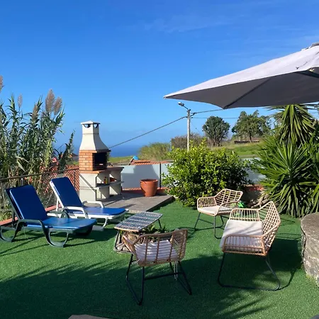 Nyaraló Sunset Paradise With Heated Pool *