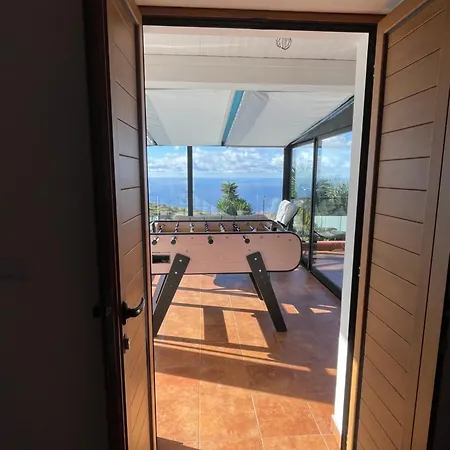 Nyaraló Sunset Paradise With Heated Pool