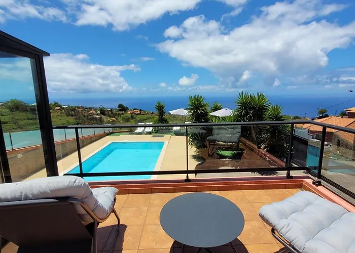 Semesterbostad Sunset Paradise With Heated Pool