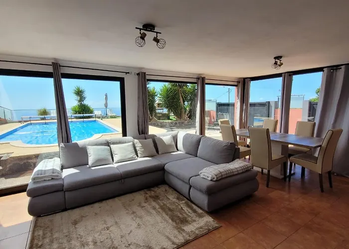 Semesterbostad Sunset Paradise With Heated Pool