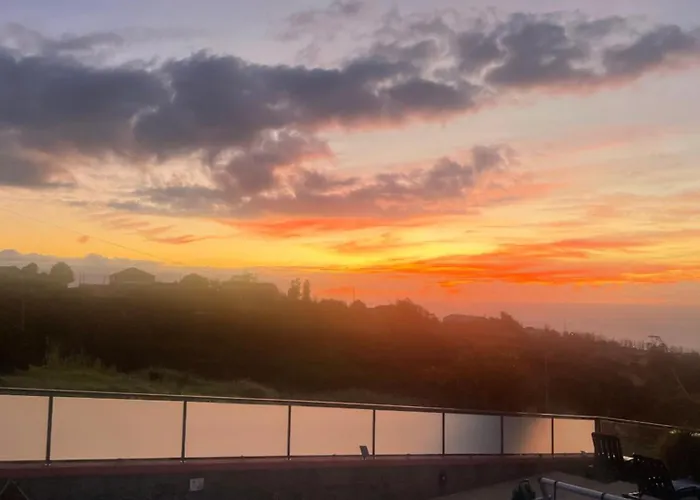 Semesterbostad Sunset Paradise With Heated Pool Calheta (Madeira)